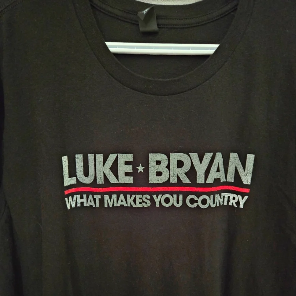 Luke Bryan 2018 tour shirt - Picture 2 of 6